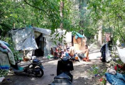 Ромы обустроили лагерь в одном из киевских парков