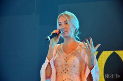 Известную украинскую певицу заподозрили в беременности