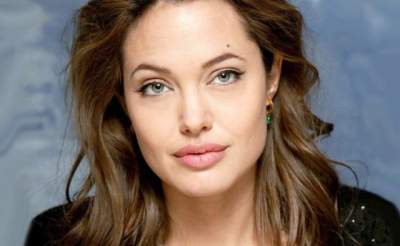Анджелина Джоли с сыном попала в объектив камер папарацци