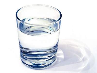 Медики сообщили об опасности употребления воды