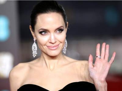Сама элегантность: Анджелина Джоли восхитила стильным нарядом