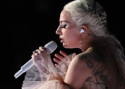 Леди Гага представила новое сногсшибательное шоу