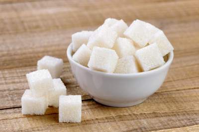 Медики напомнили, сколько сахара в день можно съесть без вреда