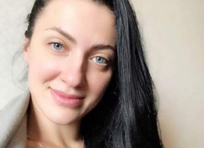 Беременная жена Бабкина опубликовала фото в купальнике