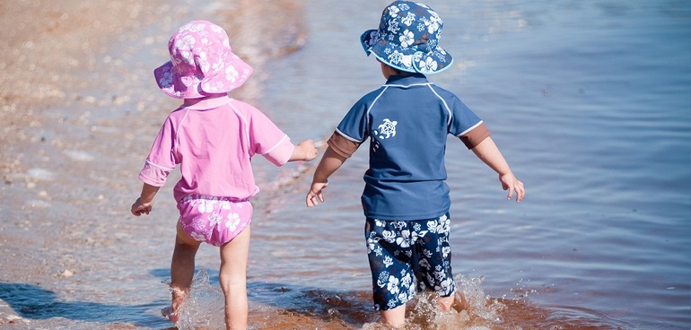 Детская одежда и аксессуары для пляжа