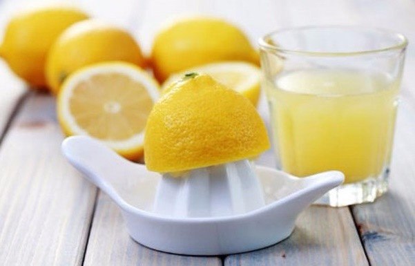  Очищение кишечника соком лимона.