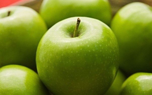 7 причин по которым нужно есть яблоки.